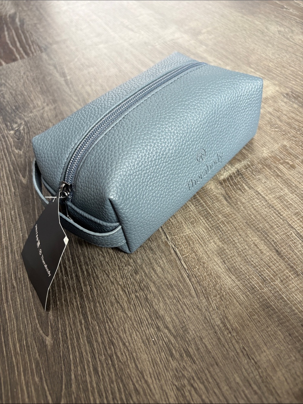 United Airlines amenity kit